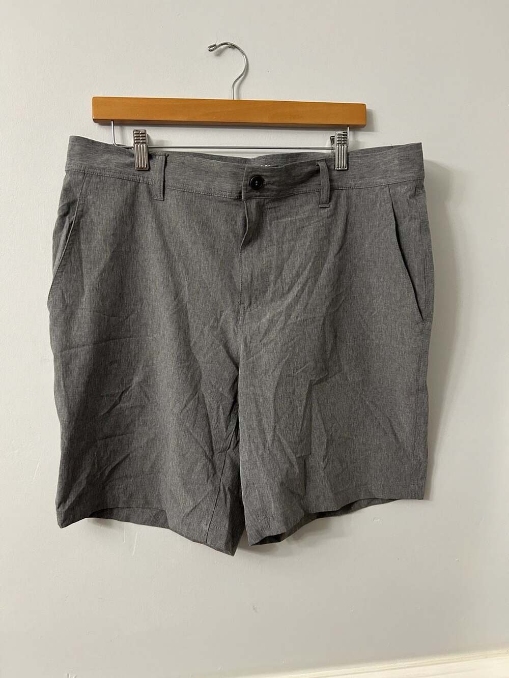32 Degrees Cool Stretch Performance Men's Gray Casual Shorts Size 36